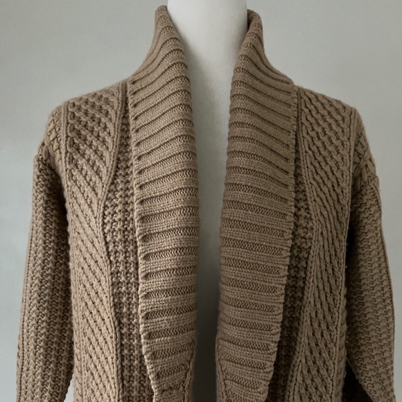 LORO PIANA 100% CASHMERE SWEATER - Picture 5 of 15